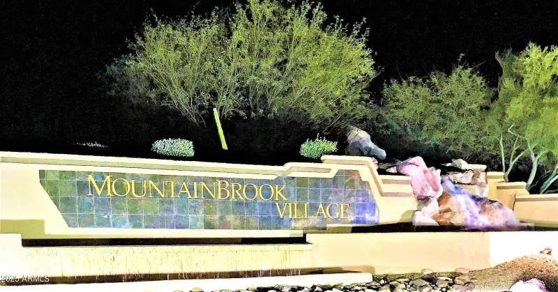 MOUNTAINBROOK VILLAGE