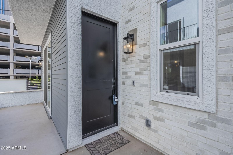 132 W Willo Court