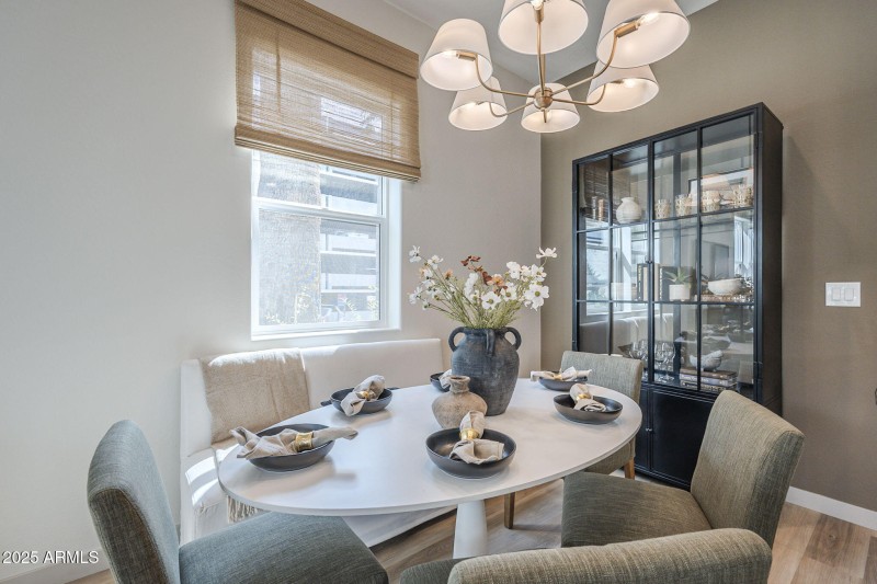 132 W Willo Court