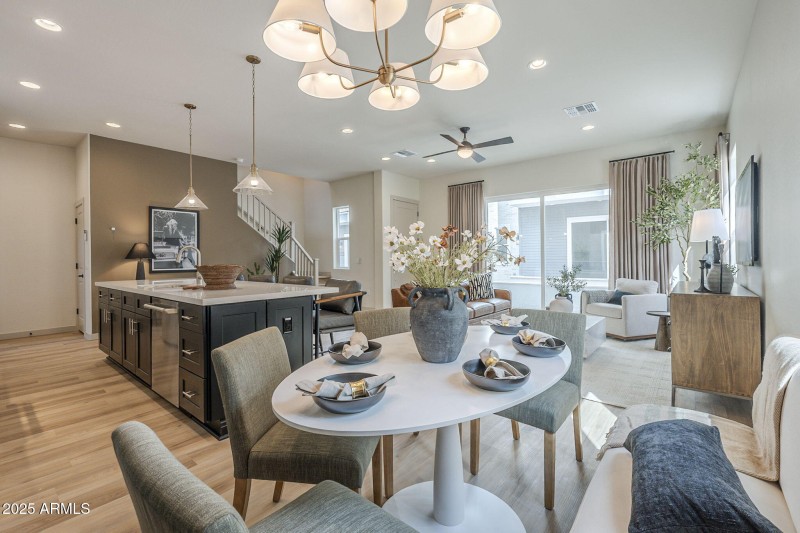 132 W Willo Court