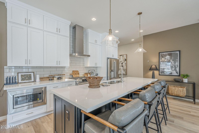 132 W Willo Court