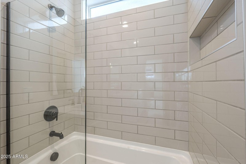 132 W Willo Court