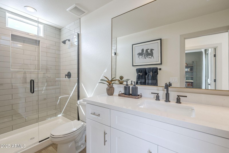 132 W Willo Court