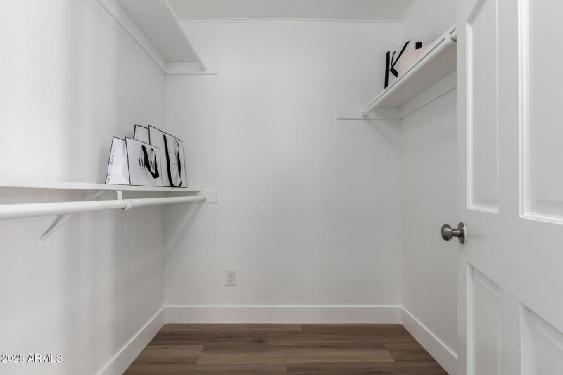 Walk-in Closet