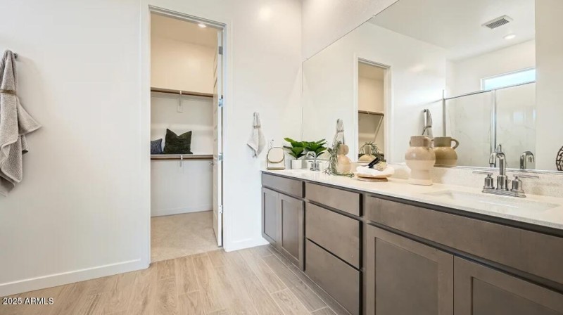 Owners Bath