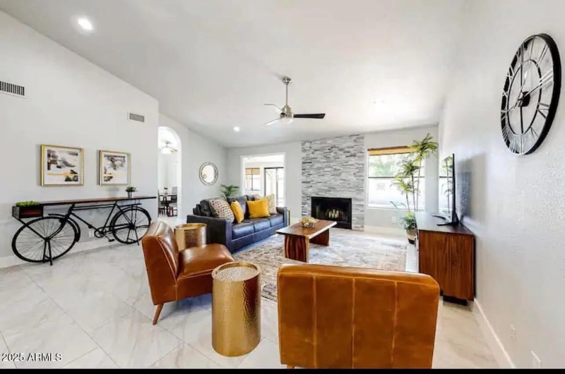 10734 N 108Th Pl 9