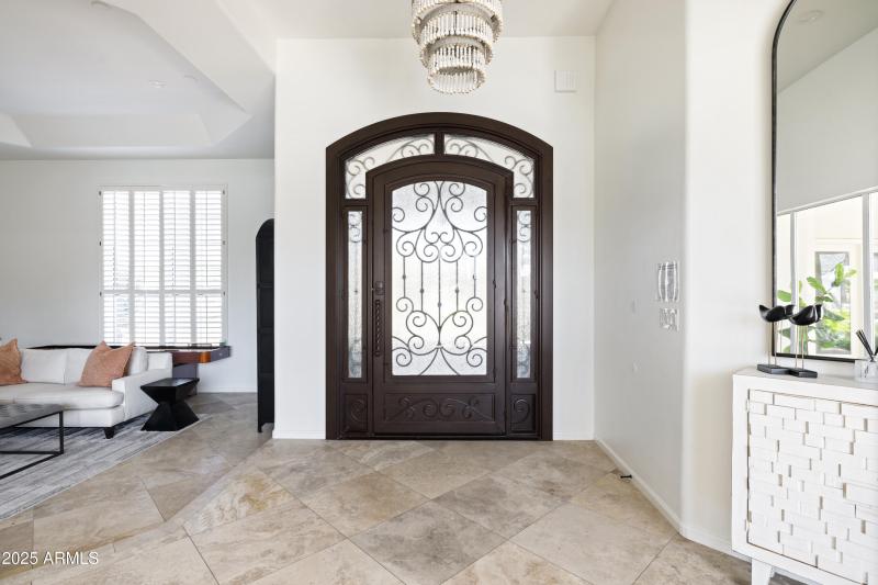 8575 E Sharon Dr_11