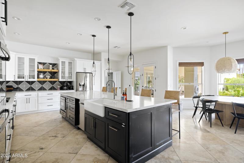 8575 E Sharon Dr_25