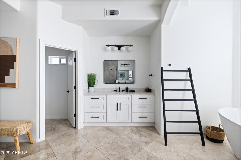 8575 E Sharon Dr_37