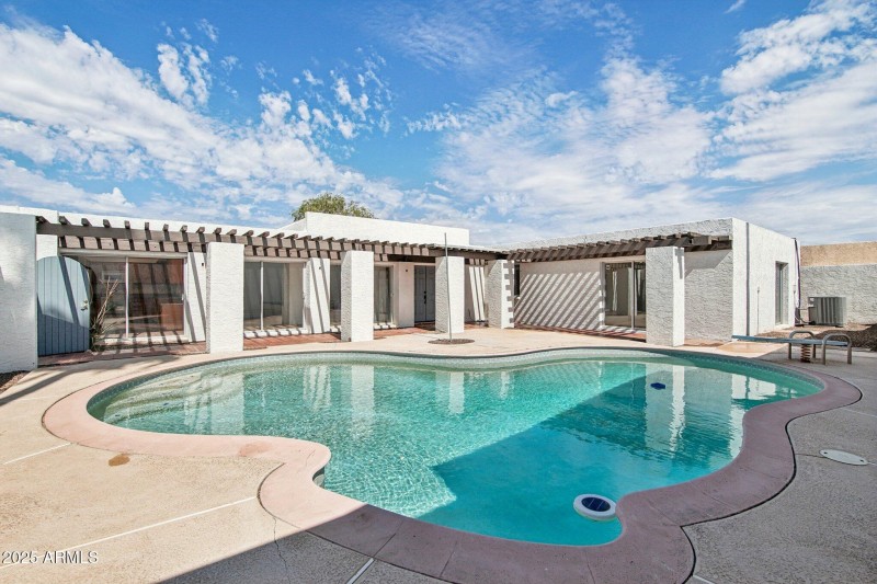 34-web-or-mls-S River Dr-S0910-034