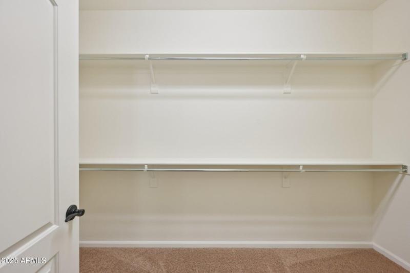 32-web-or-mls-N 163rd Dr-S0910-032