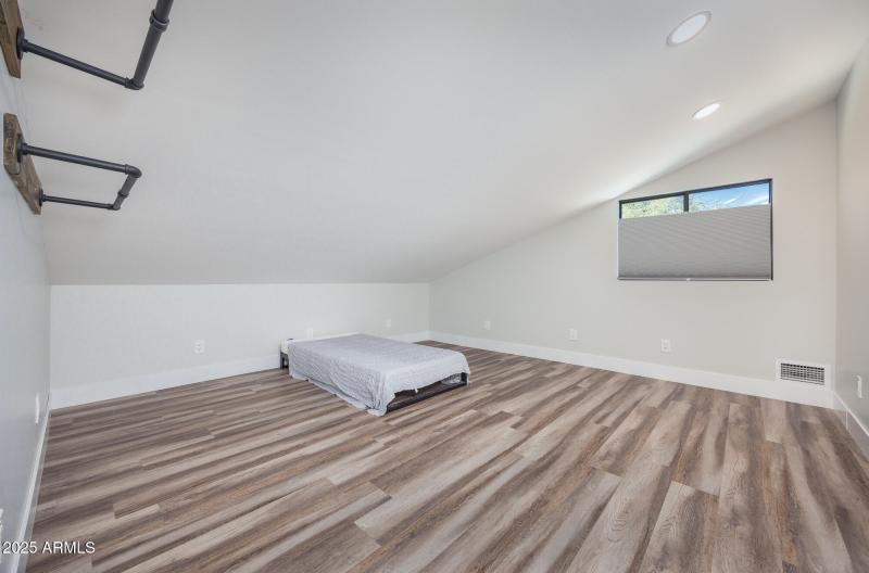 1302-coyotetrail_mls-7