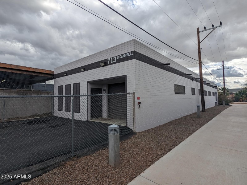 PXL_20240209_202829604.MP