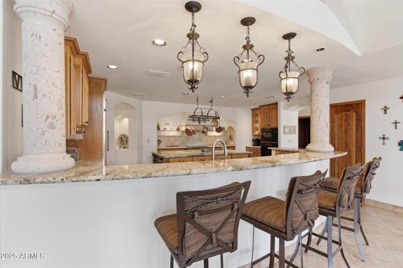 Custom Breakfast Bar lighting