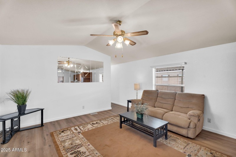 4-web-or-mls-747 Germann rd 109-8