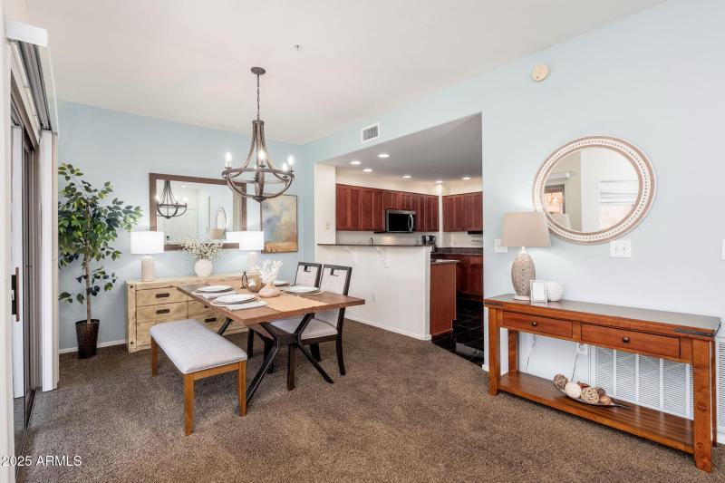 Dining room/breakfast bar