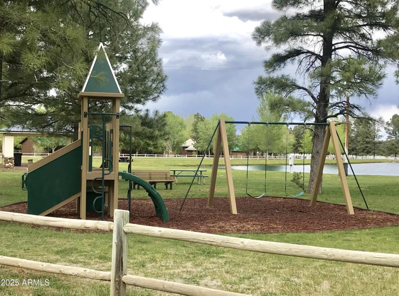 CHILDREN'S PLAY AREA