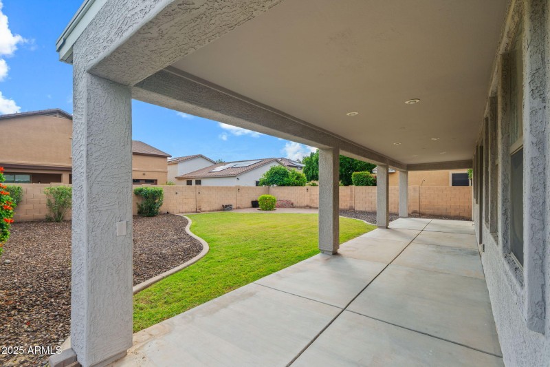 Full length Patio