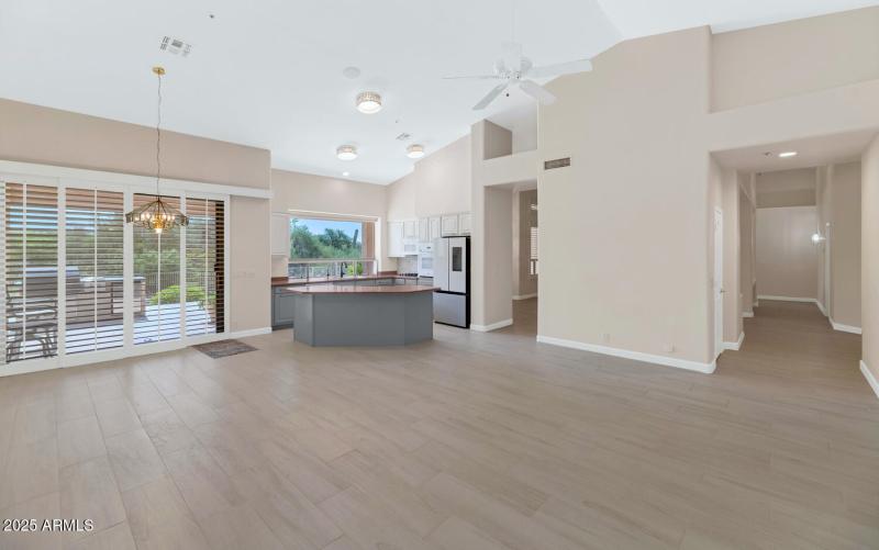 6751 E Duane Ln-large-014-033-6751 E Dua