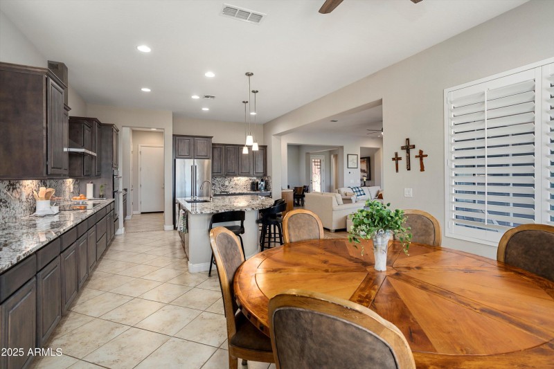 24-26534 W Abraham Ln