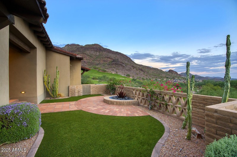 Side Yard & Firepit
