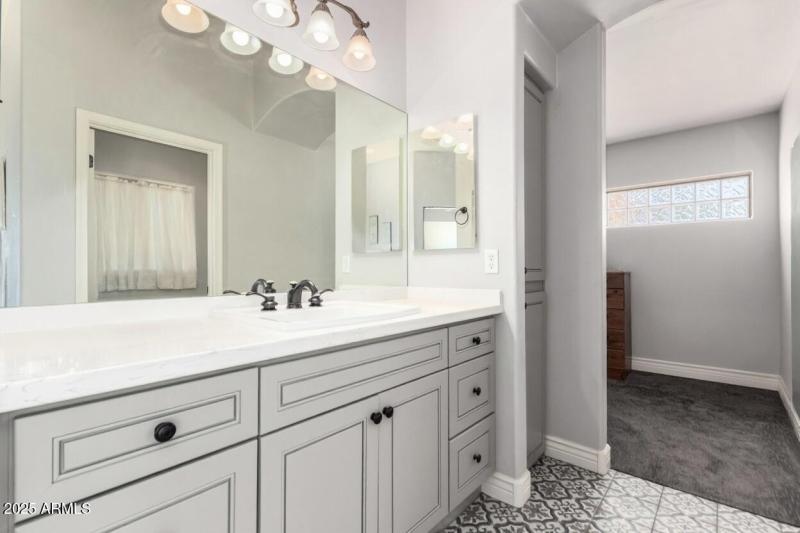 19 Staged Primary Bathroom