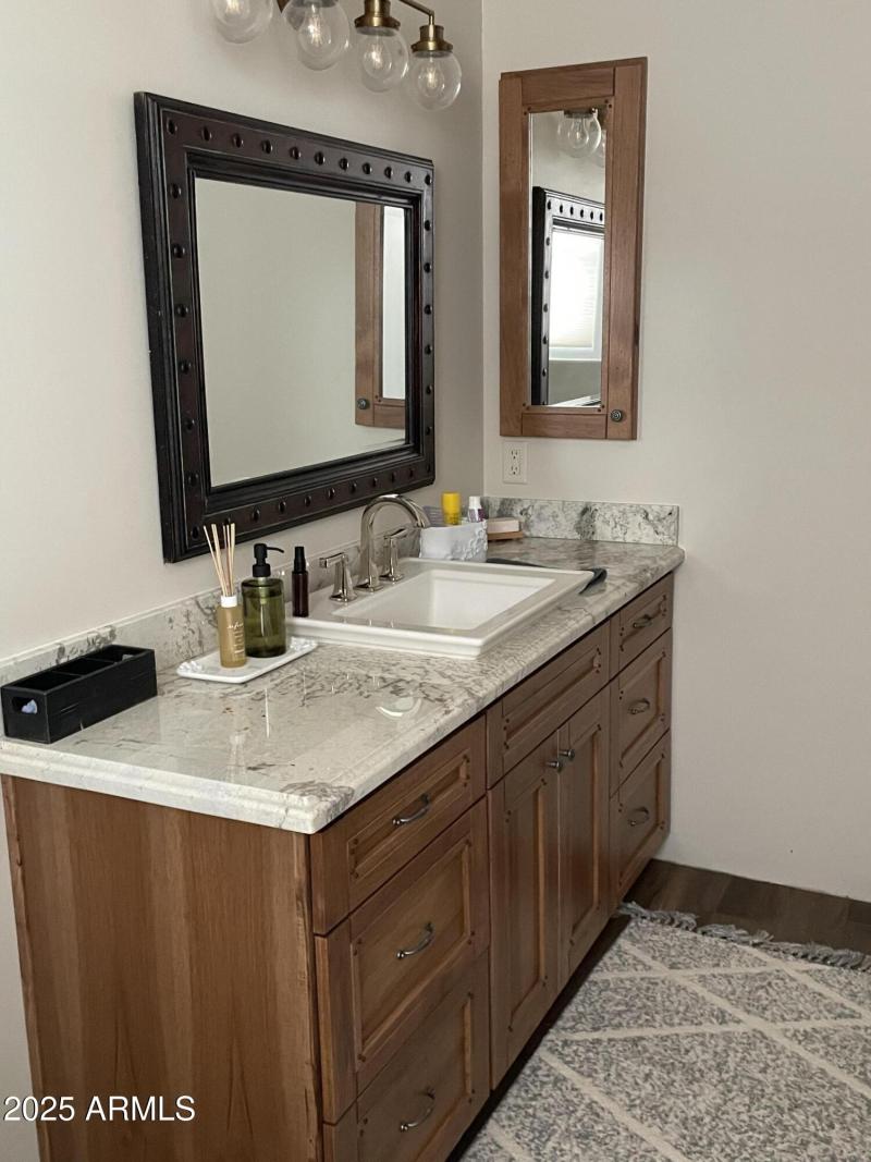 41DA24DE-C14A-4A49-9C6E-1A2CFDD5CAE2