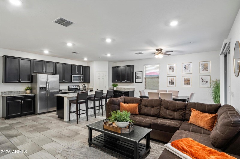 03-Room for everyone and everything