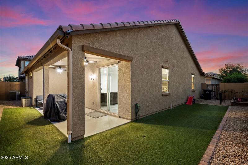 27-Back Patio & Yard