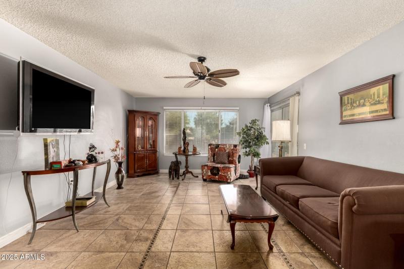 09 - Whispering Oaks 13043