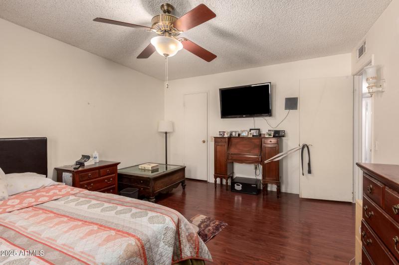 23 - Whispering Oaks 13043