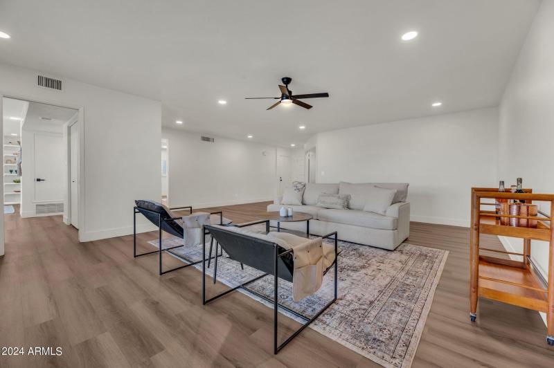 6-web-or-mls-2505 N 61st Way-6