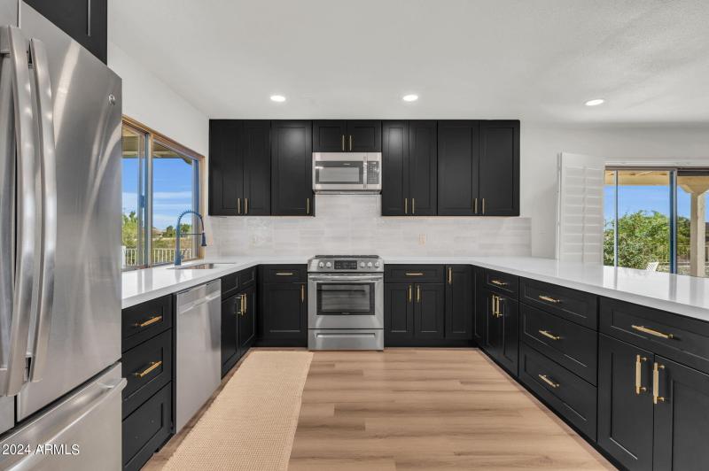 8-web-or-mls-2505 N 61st Way-8