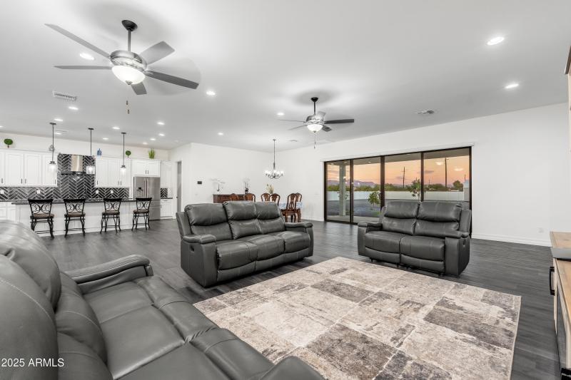 5-print-22801 E Galveston St, 10-07 - 05