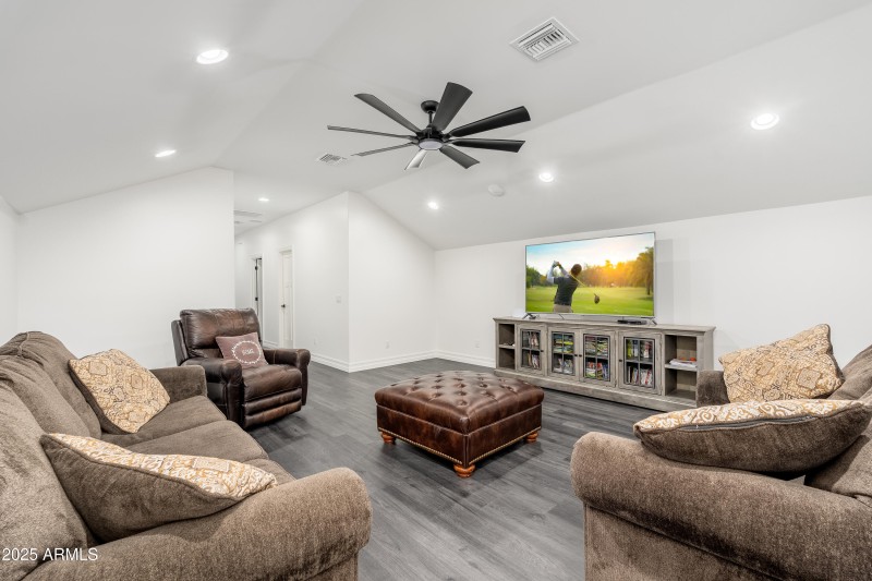 24-print-22801 E Galveston St, 10-07 - 2