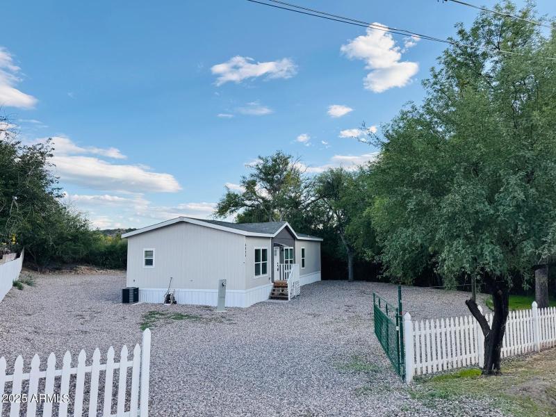 eb7045a4-cff4-4693-a9e0-0347e7227cec