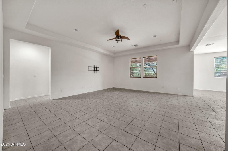 18607 W Cinnabar Ave-4 (2)