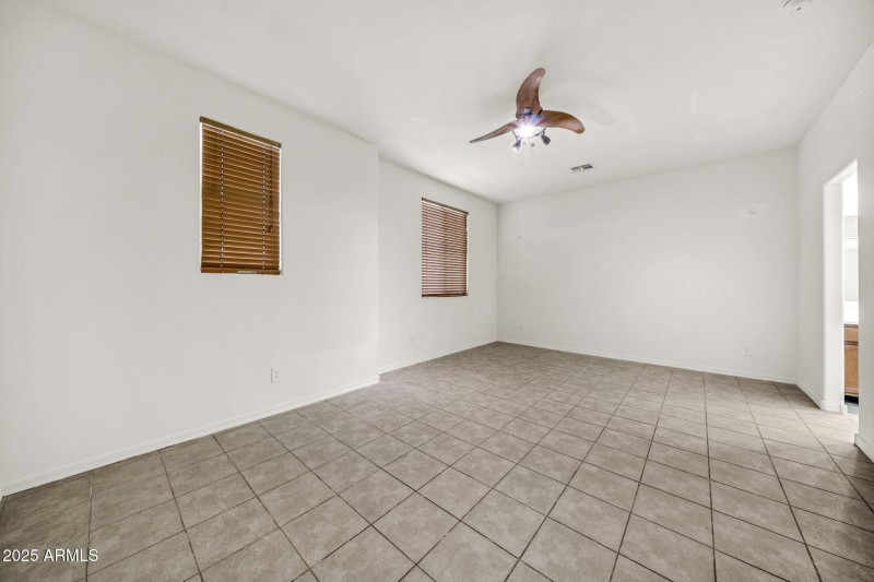 18607 W Cinnabar Ave-29