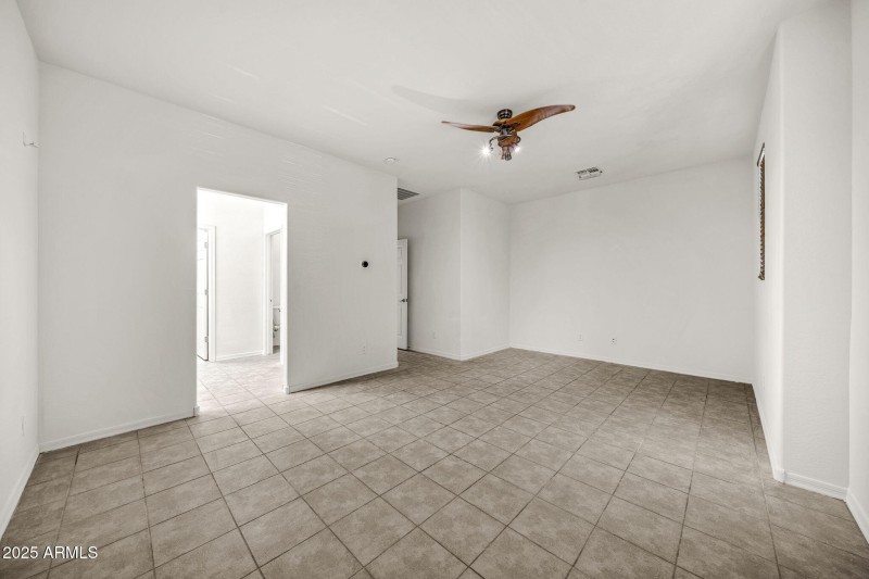 18607 W Cinnabar Ave-30
