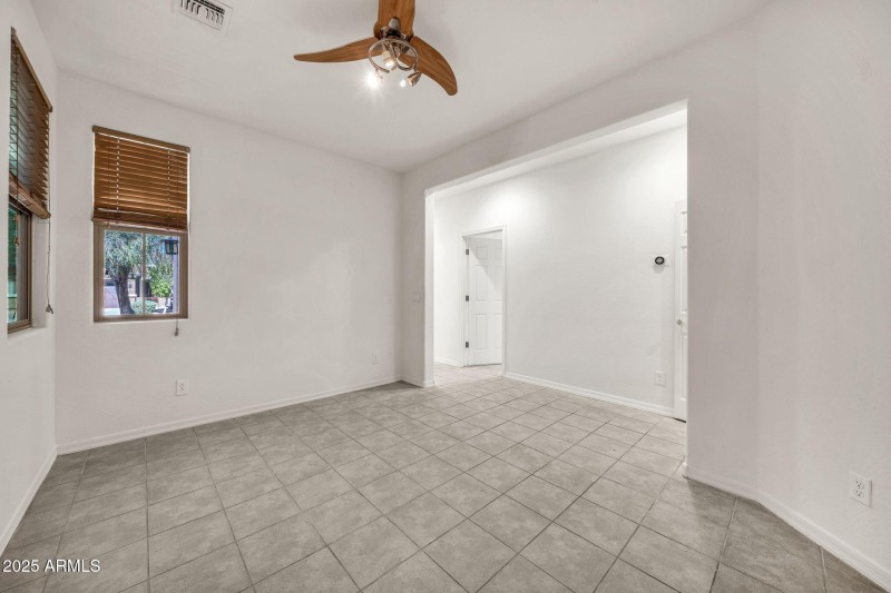 18607 W Cinnabar Ave-36