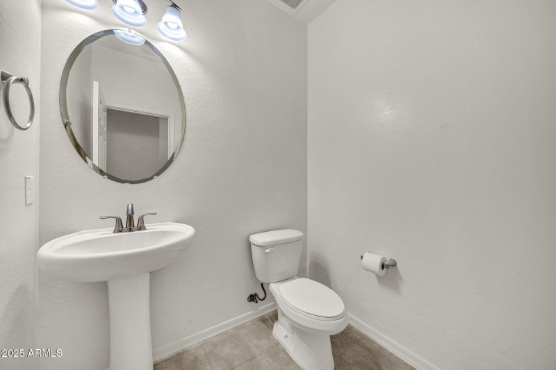 18607 W Cinnabar Ave-38