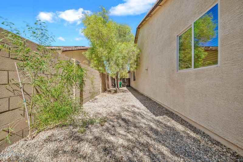 18607 W Cinnabar Ave-45