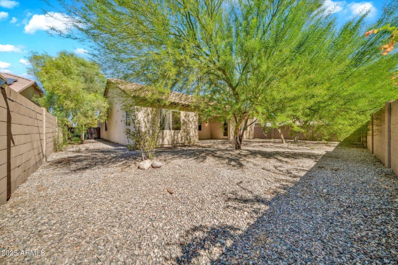 18607 W Cinnabar Ave-46