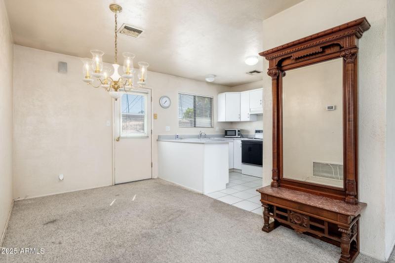 Guest houes dining room