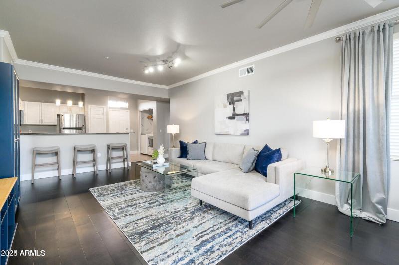 18 19777 N 76TH ST 3229