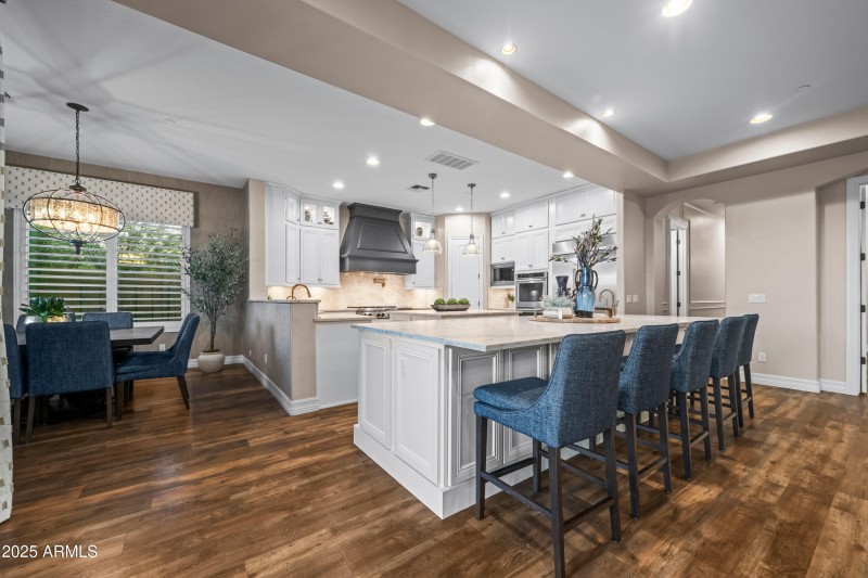 Adjacent Breakfast Nook