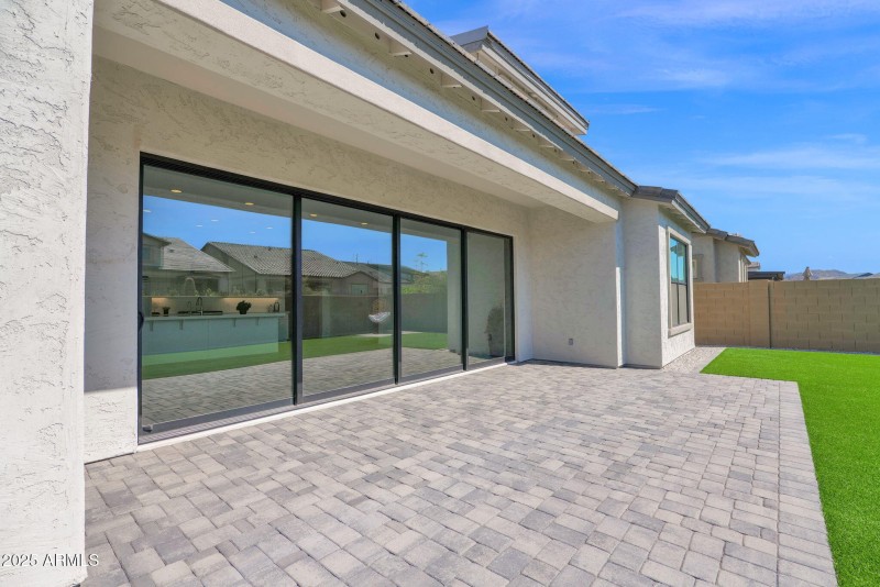 5641 Sayan - 31Back Patio