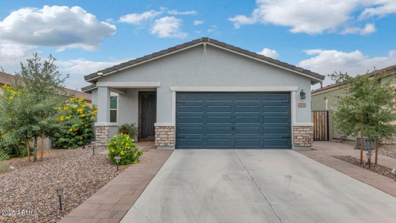 4531 Greenleaf Dr-large-003-009-4531 Gre