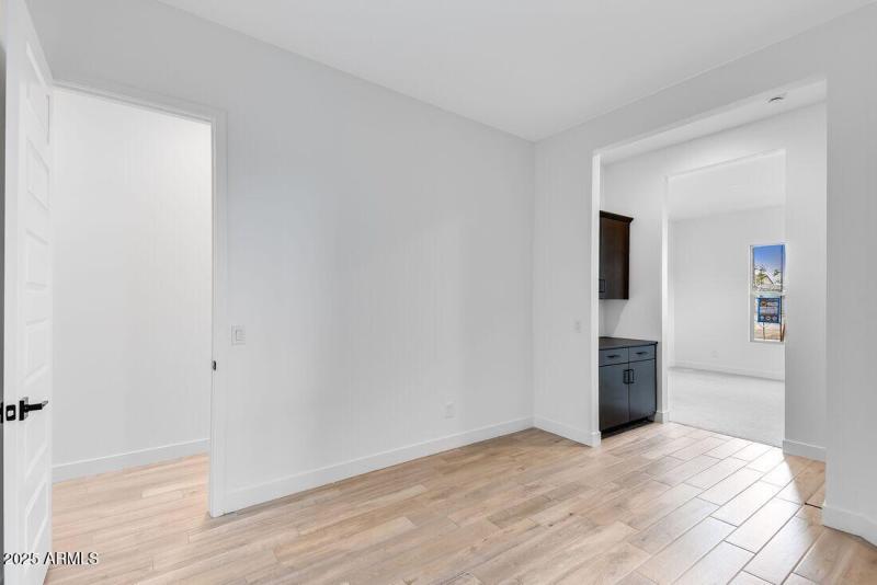 17807 W PASADENA Avenue - Ready Now!