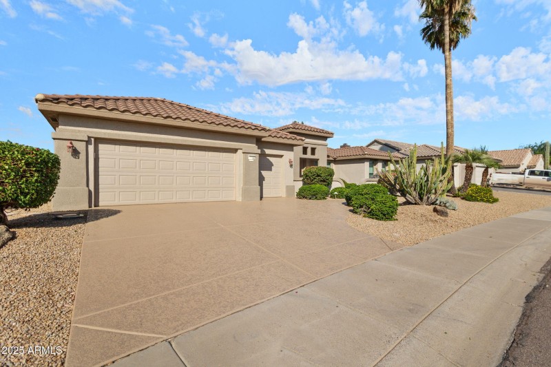 17522 N Ironhorse Dr Surprise - 205